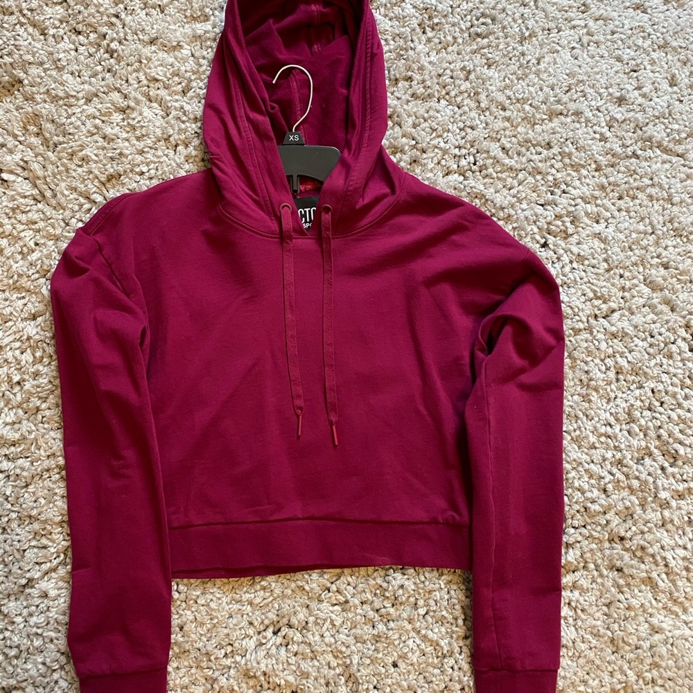 Cropped VS hoodie!!